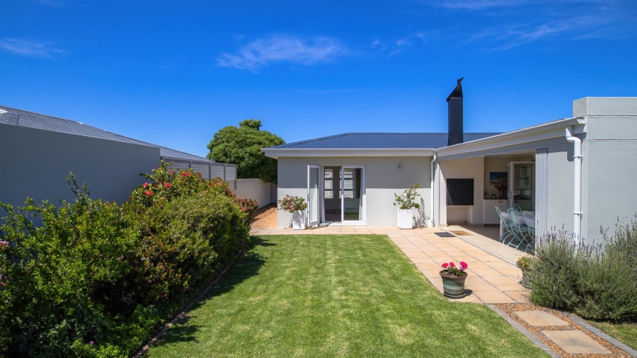 3 Bedroom Property for Sale in Lake Michelle Western Cape